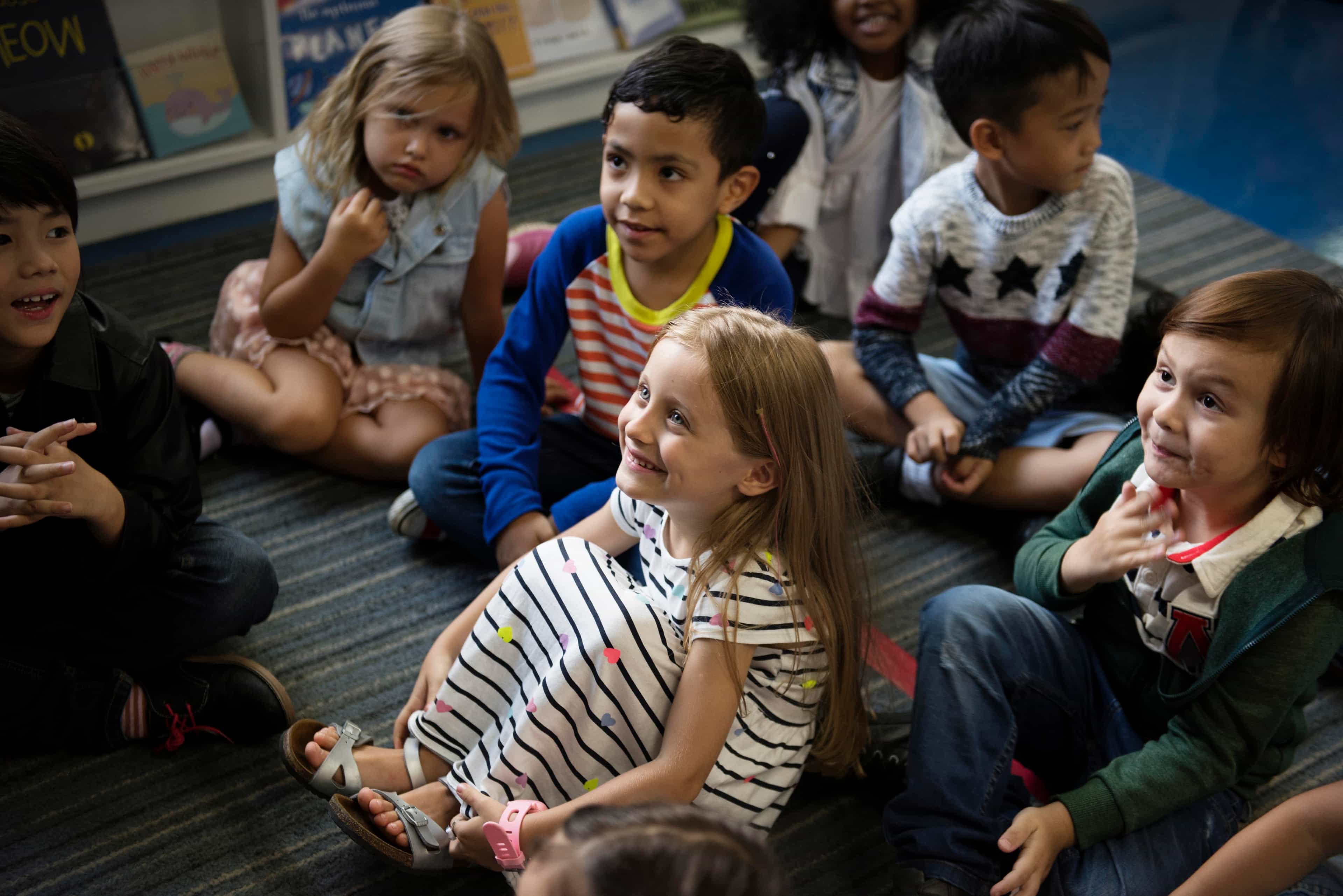 Иллюстрация для статьи Профессии для тех, кто хочет работать с детьми